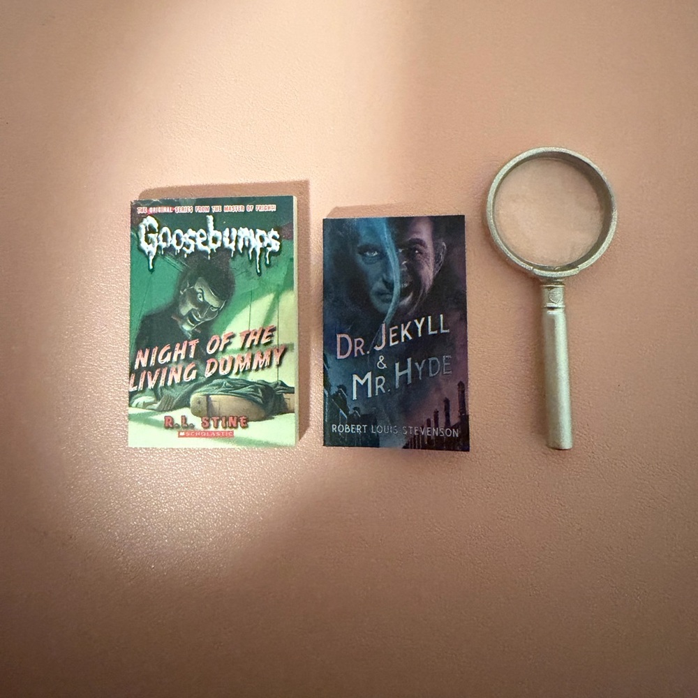 Mini Brands Books - Goosebumps and Dr. Jekyll & Mr. Hyde Book + Magnifying Glass
